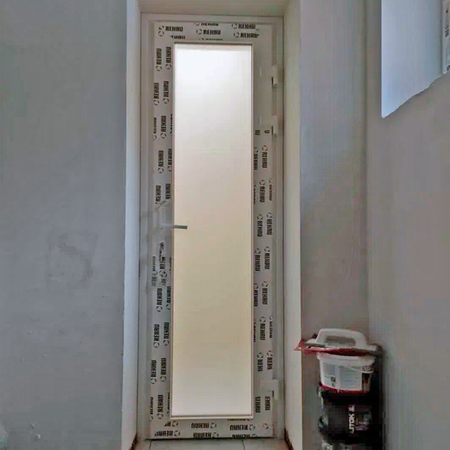 Входная дверь в гараж REHAU 70 с ламинацией SHEFFIELD
